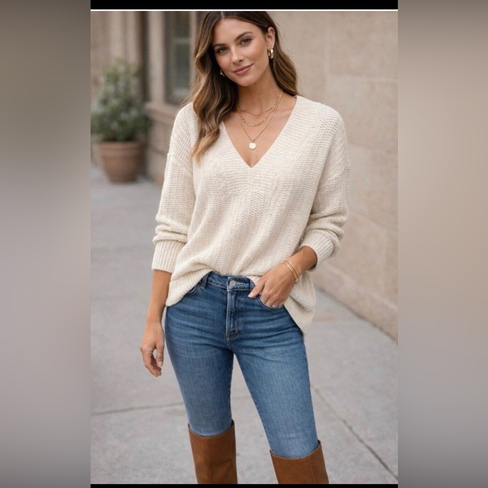 NWOT CAbi Croquet Cozy V-Neck Cream Knit Sweater Pullover Cotton Size Large